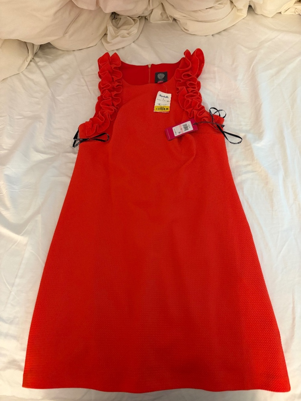 Vince Camuto dress NWT. Size 10